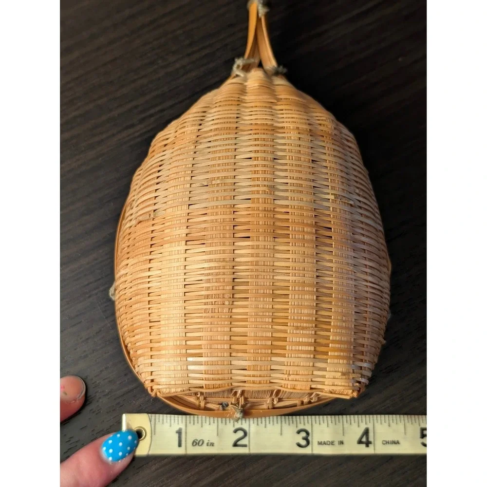 Vintage Hand‎ Woven Bamboo Scoop Basket Teardrop Shape Natural Wood Decor